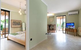 Skyhi Athens Penthouse !